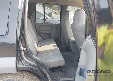 2005 Jeep Liberty Sport from USA, damaged, VIN 1J4GL48K35W703724